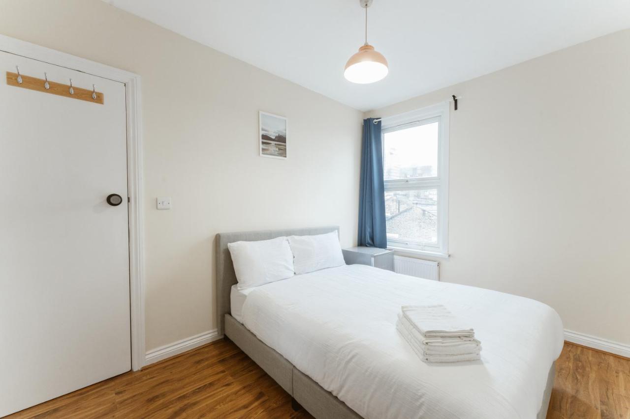 Mile End Rooms 57A Londres Exterior foto