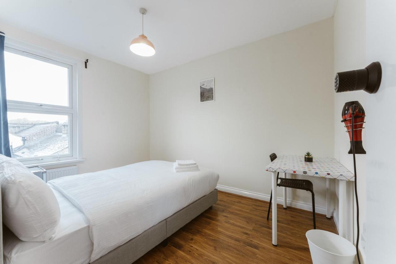 Mile End Rooms 57A Londres Exterior foto