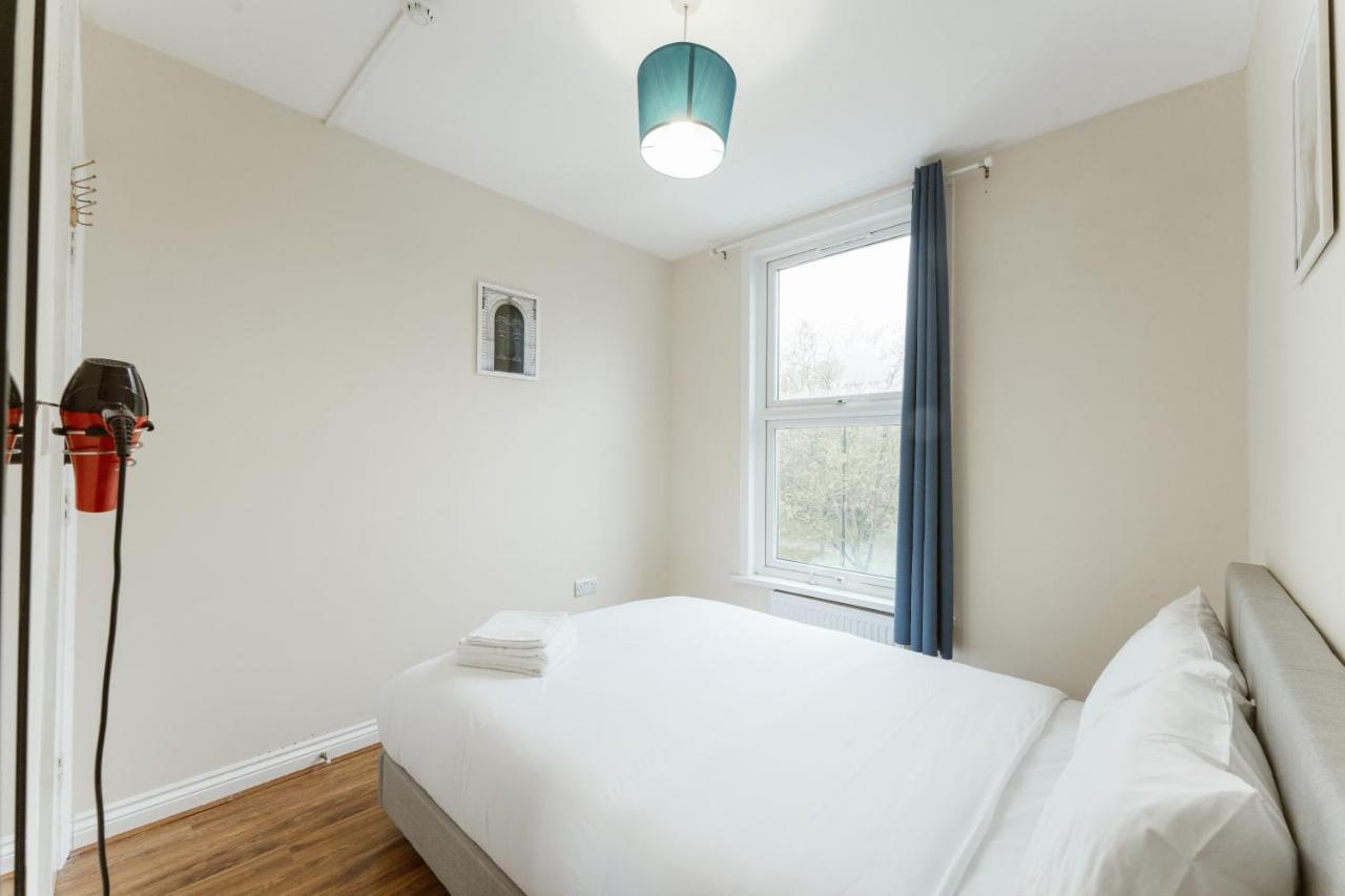 Mile End Rooms 57A Londres Exterior foto