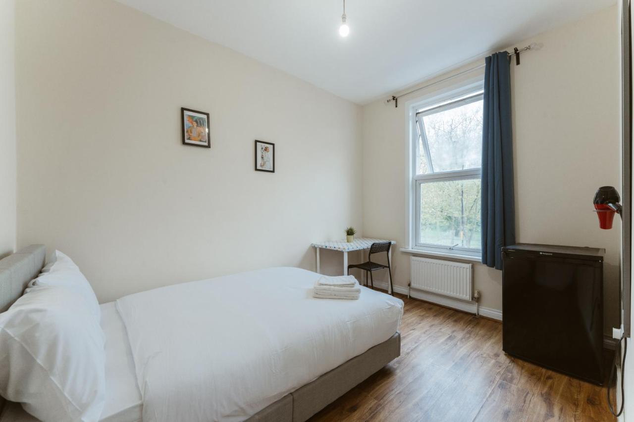 Mile End Rooms 57A Londres Exterior foto